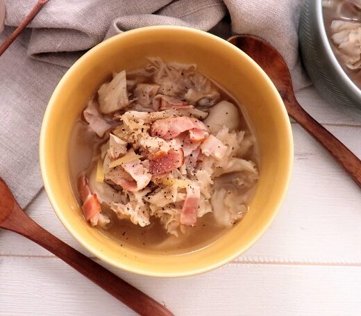 育菌レシピ♪乾燥はなびら茸とまいたけの生姜スープ